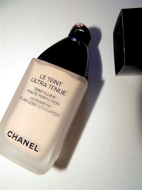 chanel le teint ultra tenue 10 beige|Chanel ultra le teint ultrawear.